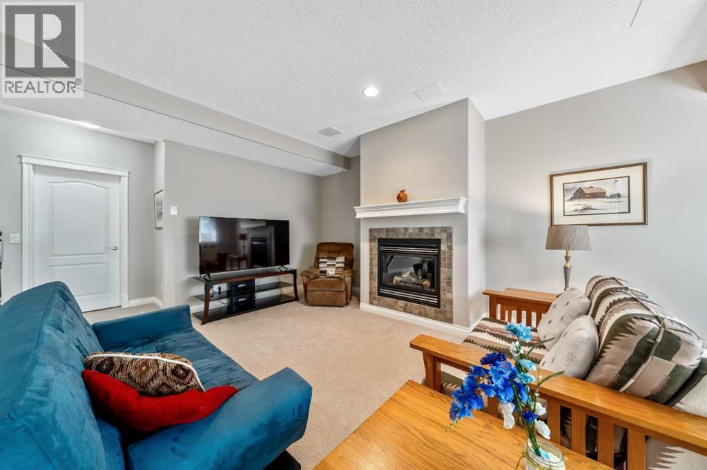 266 Shannon Estates Terrace Sw, Calgary, Alberta  T2Y 4C4 - Photo 28 - A2331505