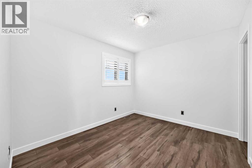 98 Panamount Villas Nw, Calgary, Alberta  T3K 0A4 - Photo 29 - A2329386