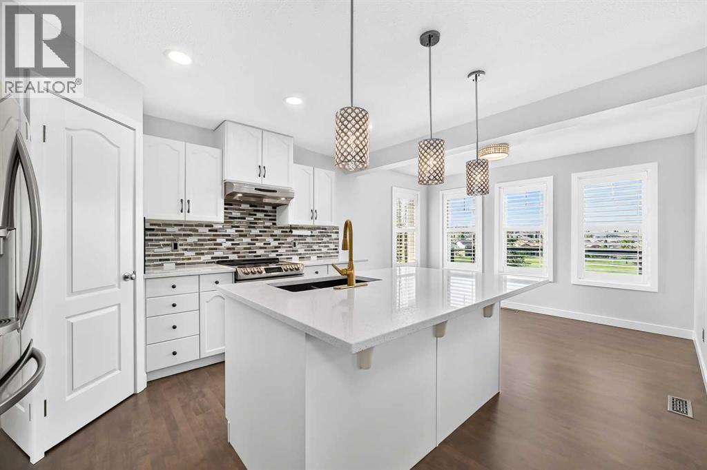 98 Panamount Villas Nw, Calgary, Alberta  T3K 0A4 - Photo 6 - A2329386