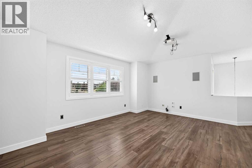 98 Panamount Villas Nw, Calgary, Alberta  T3K 0A4 - Photo 34 - A2329386