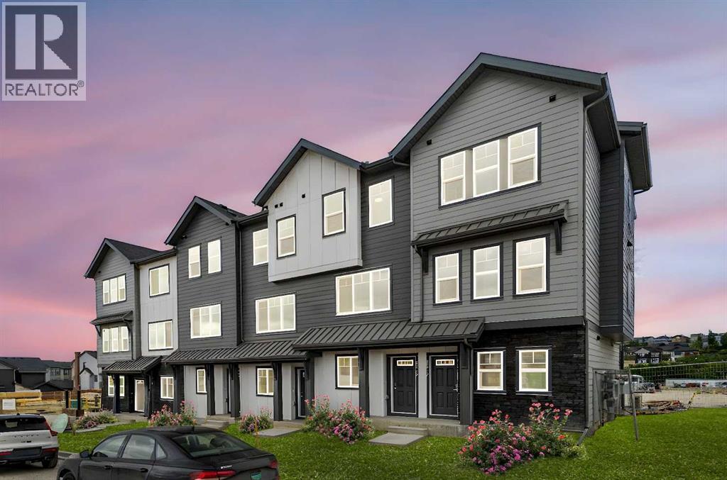 111, 2231 81st Street Sw, Calgary, Alberta  T3H 3V8 - Photo 1 - A2298129