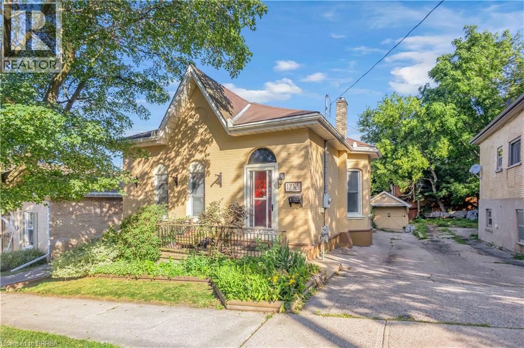 17 Scarfe Avenue, Brantford, Ontario  N3T 3P6 - Photo 3 - 40852318