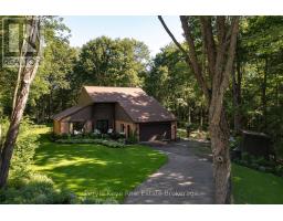 41 SOUTH MUSKOKA DRIVE, bracebridge (macaulay), Ontario
