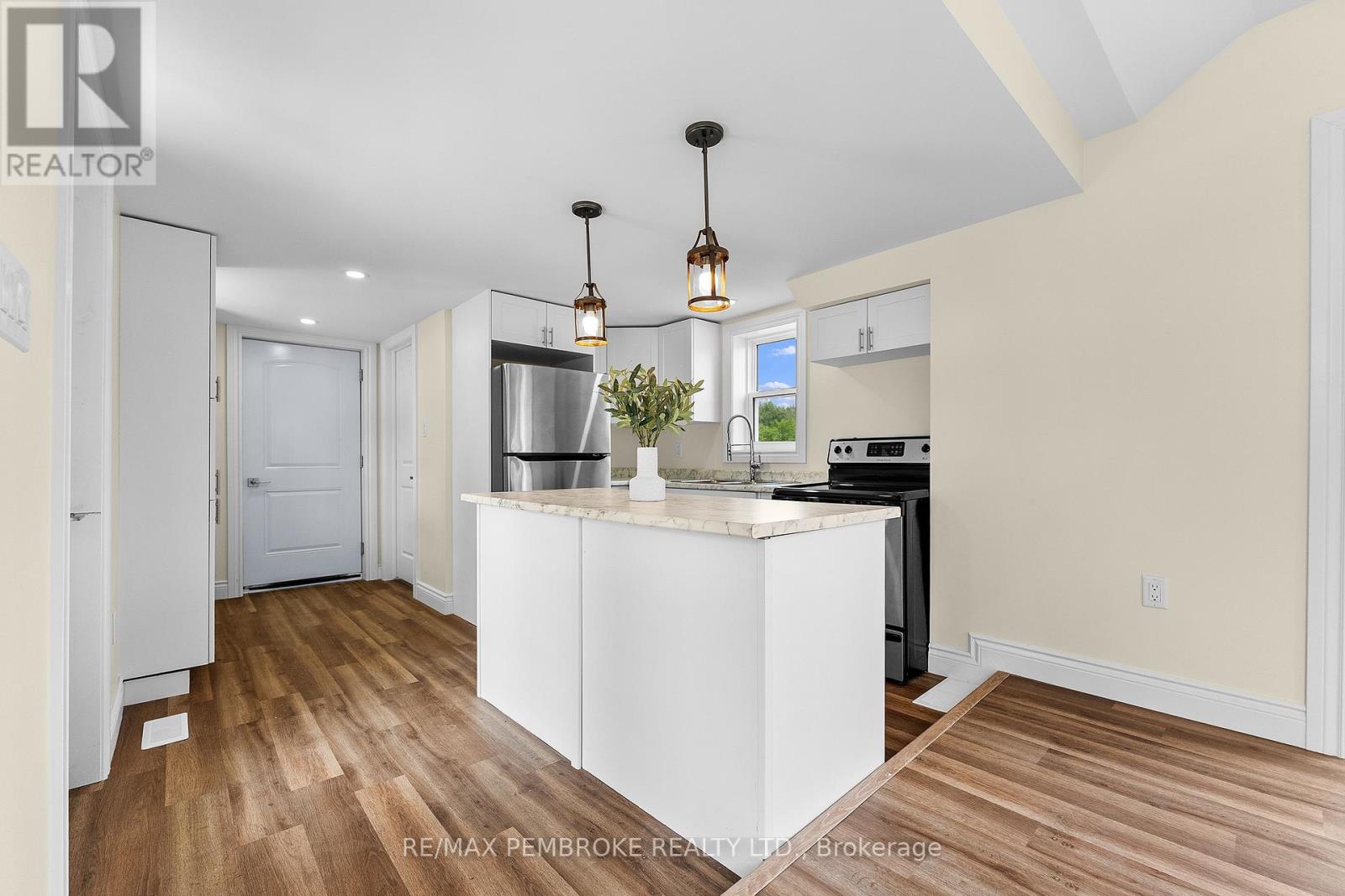 480 Blank Street, Pembroke, Ontario  K8A 4H1 - Photo 12 - X13623804