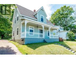 33 Beacon Street, Amherst, Nova Scotia