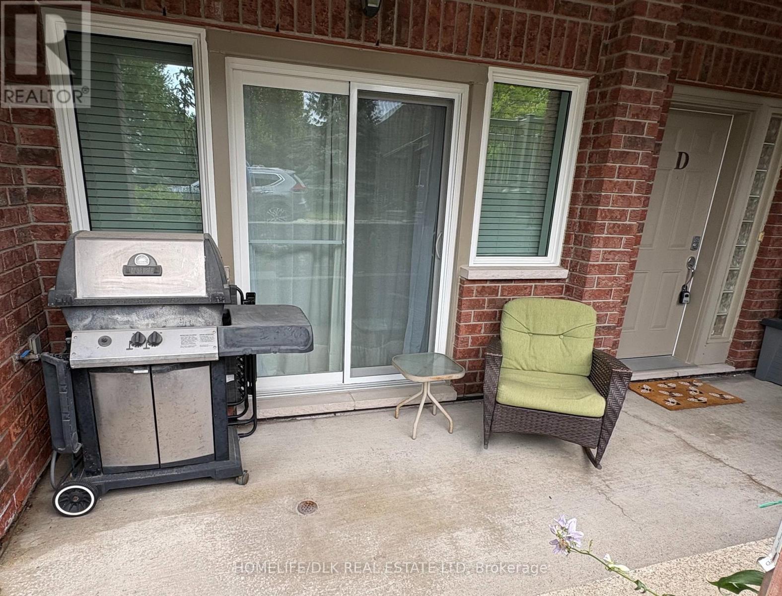 137 D Oldfield Street, Ottawa, Ontario  K2G 7C7 - Photo 2 - X13623776
