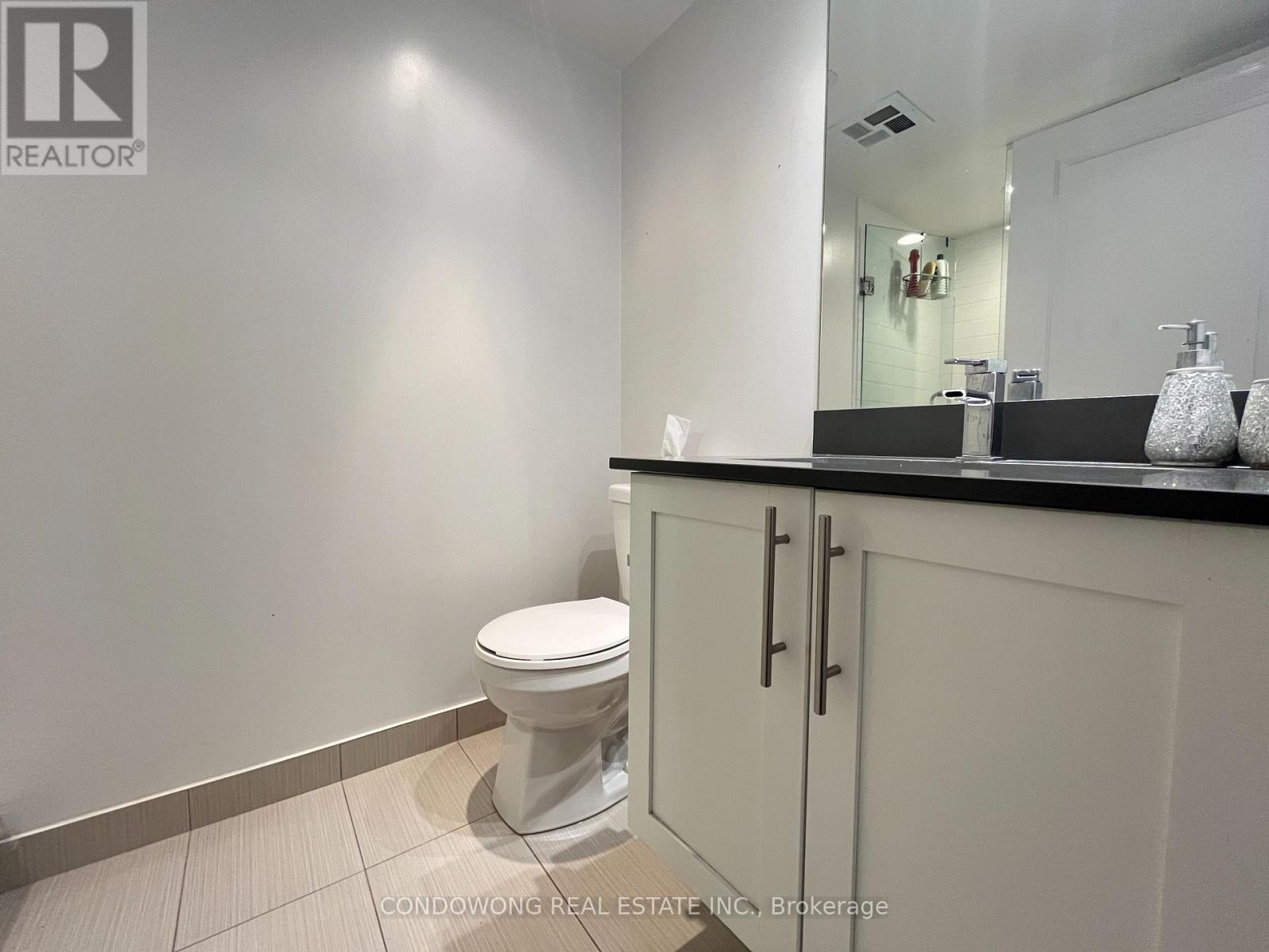 1910 - 400 Adelaide Street E, Toronto, Ontario  M5A 4S3 - Photo 8 - C13590208