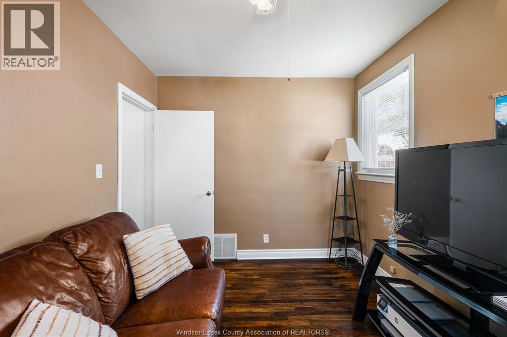 1574 Arthur, Windsor, Ontario N8Y 3Y9 - Photo 31 - 26018411