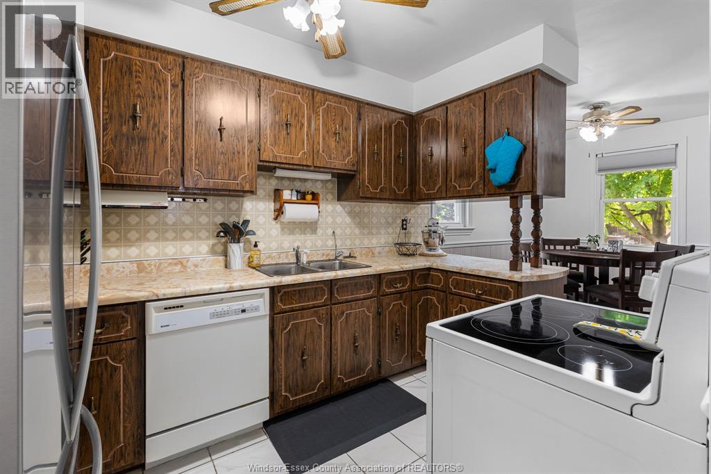 1574 Arthur, Windsor, Ontario N8Y 3Y9 - Photo 29 - 26018411