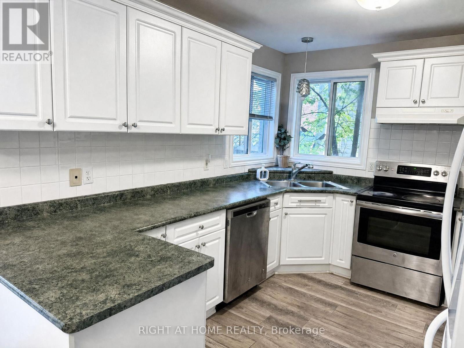 890 Guildwood Boulevard, London North, Ontario  N6H 5S9 - Photo 10 - X13623736