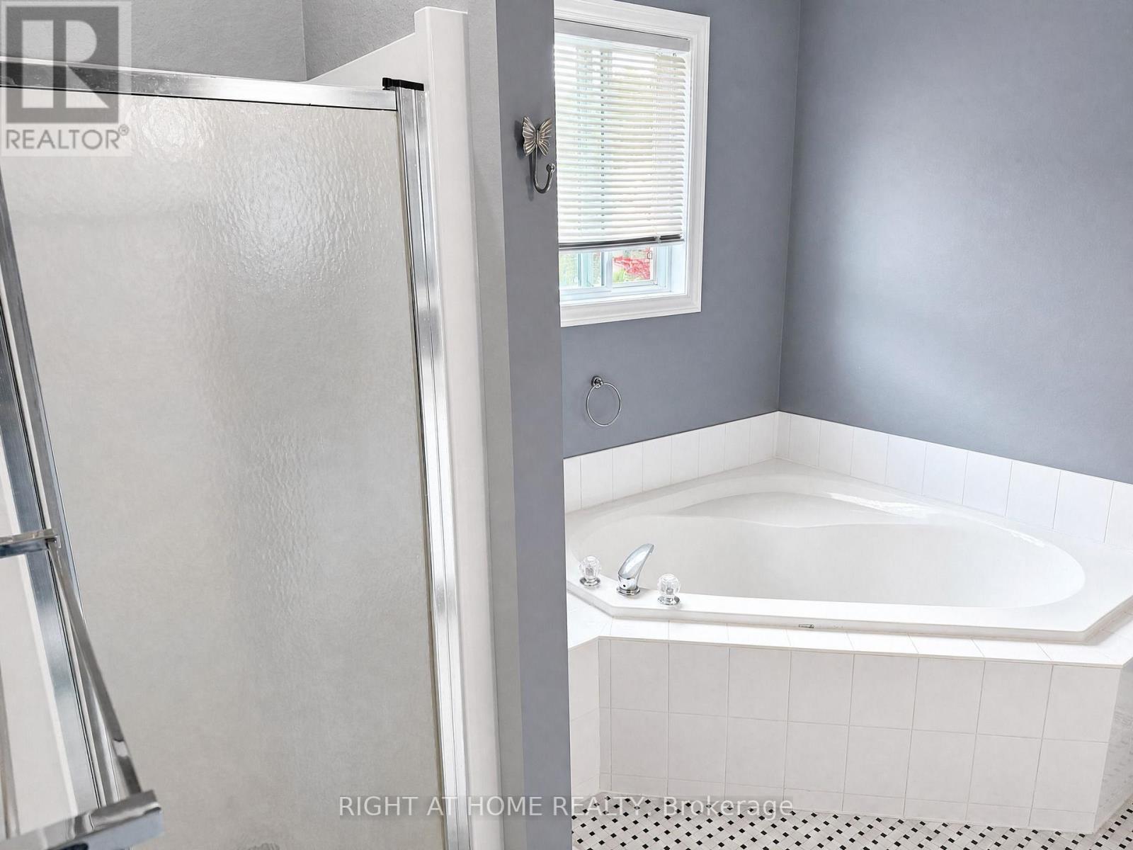 890 Guildwood Boulevard, London North, Ontario  N6H 5S9 - Photo 20 - X13623736