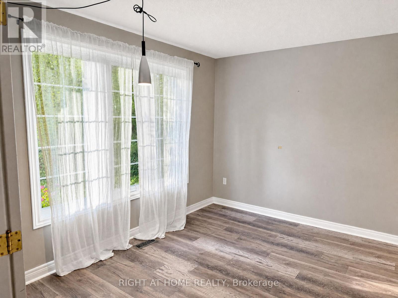 890 Guildwood Boulevard, London North, Ontario  N6H 5S9 - Photo 4 - X13623736
