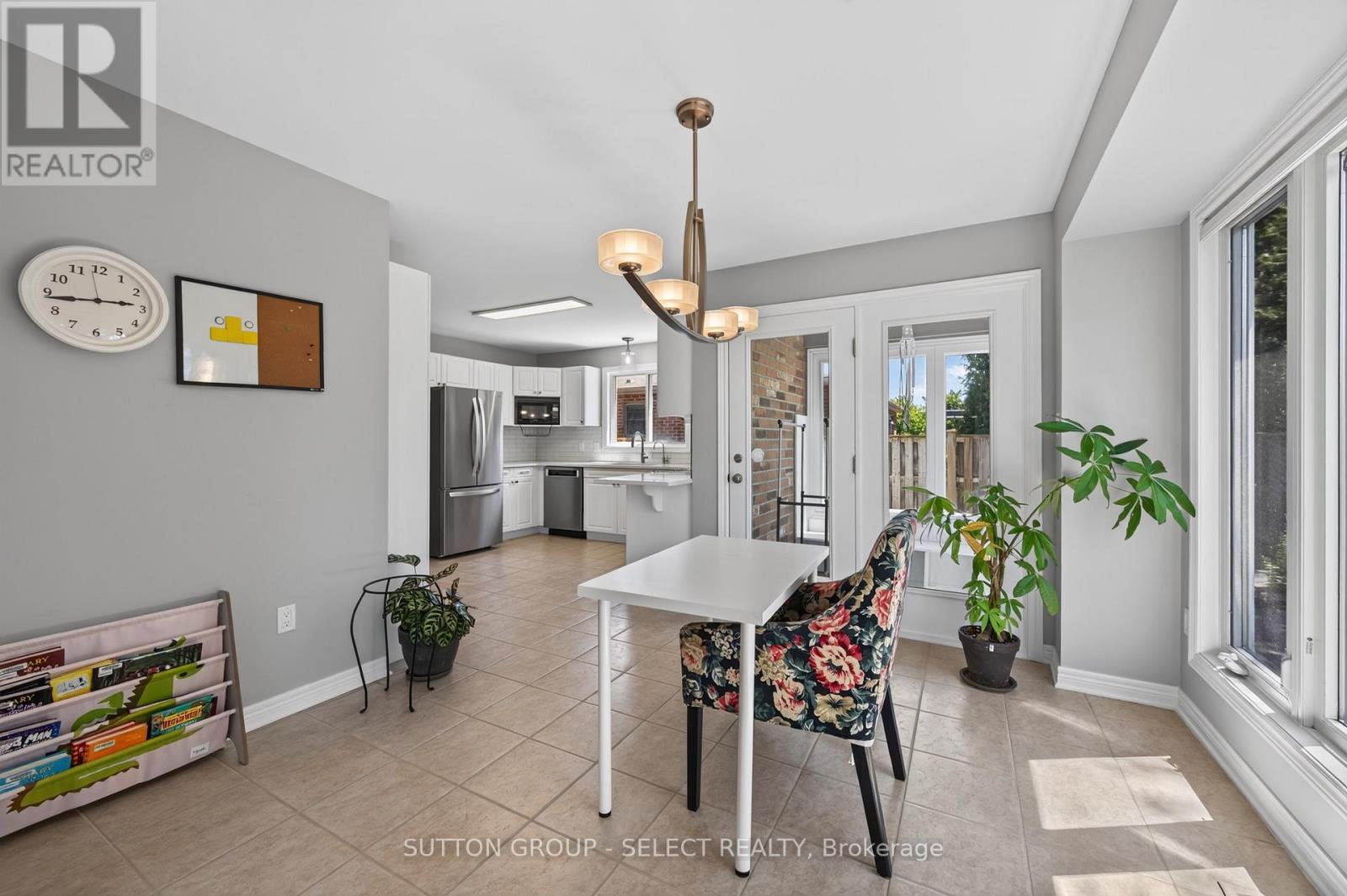 2021 Lumb Court, London North, Ontario  N6G 5J4 - Photo 11 - X13623870