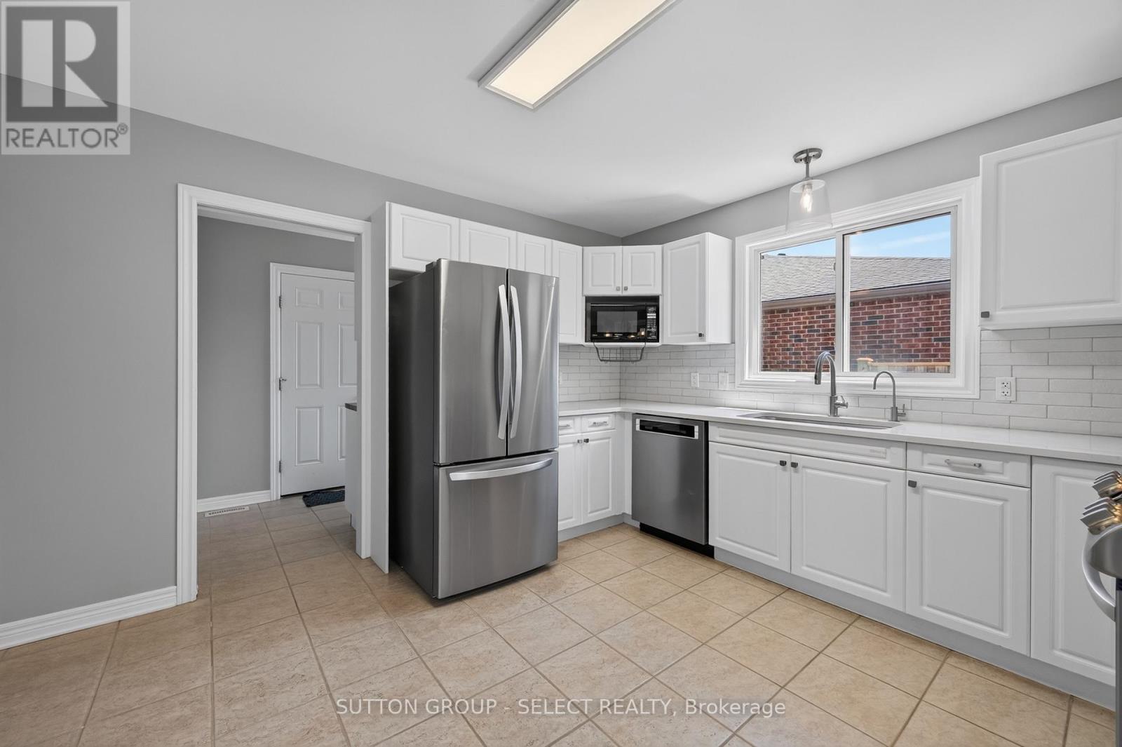 2021 Lumb Court, London North, Ontario  N6G 5J4 - Photo 15 - X13623870
