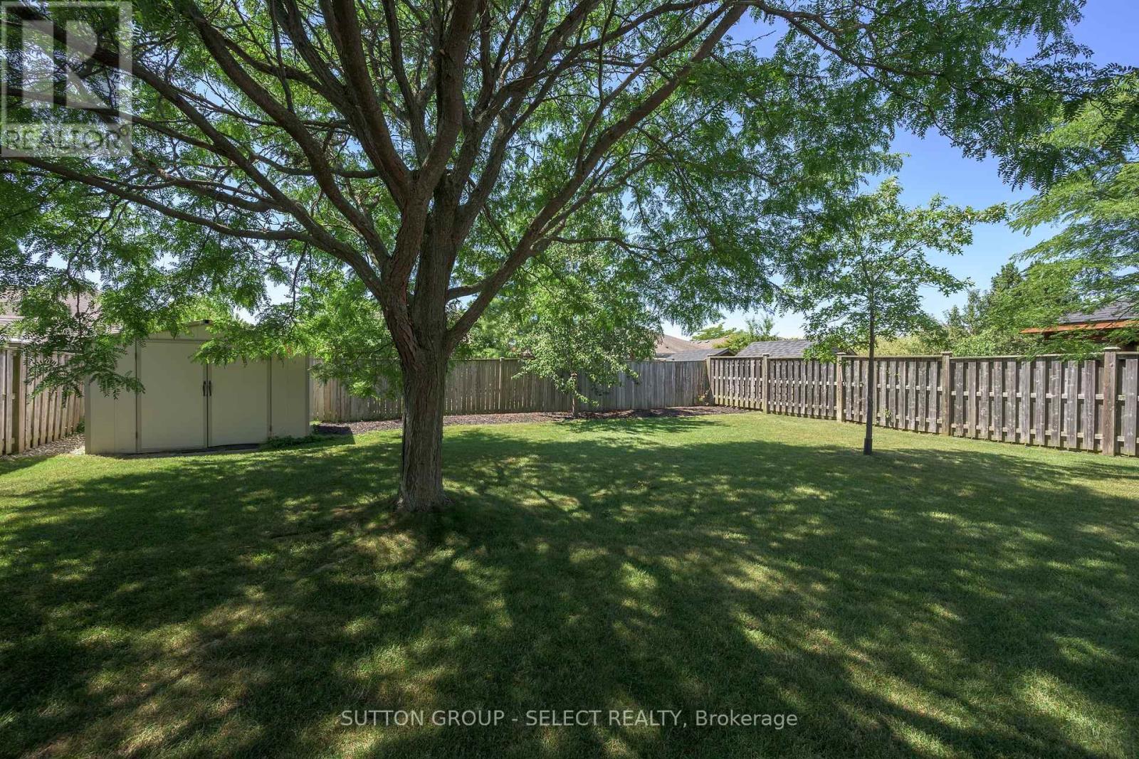 2021 Lumb Court, London North, Ontario  N6G 5J4 - Photo 3 - X13623870