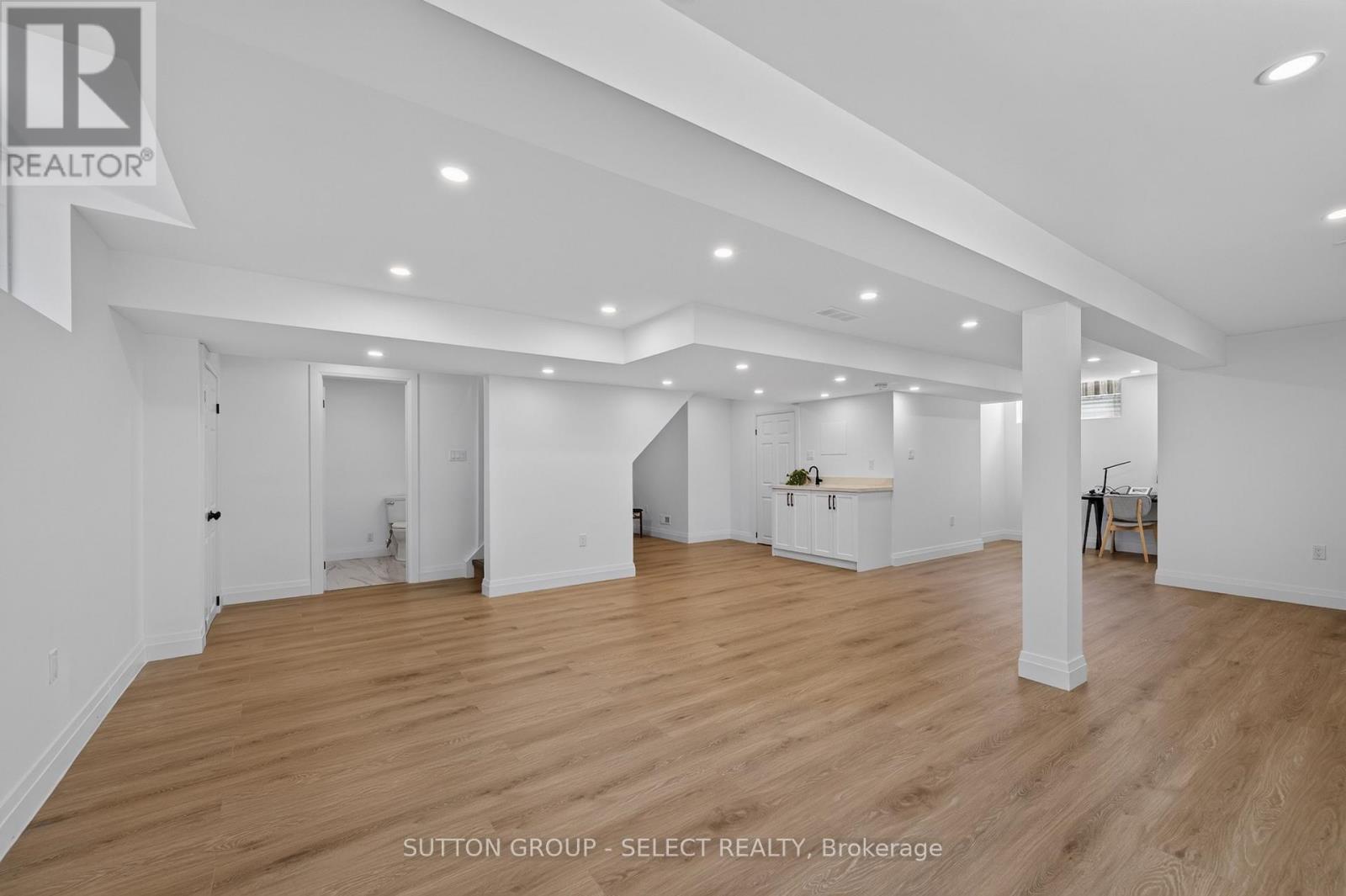 2021 Lumb Court, London North, Ontario  N6G 5J4 - Photo 32 - X13623870