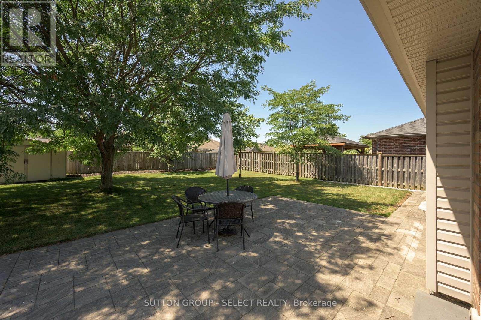 2021 Lumb Court, London North, Ontario  N6G 5J4 - Photo 4 - X13623870