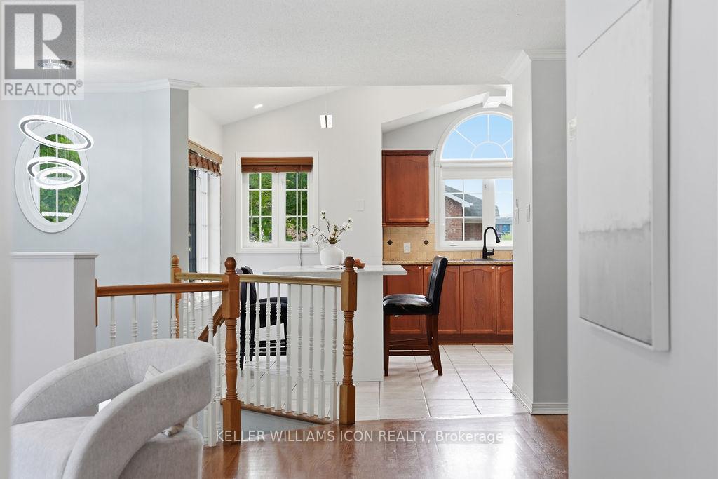 125 Castle Glen Crescent, Ottawa, Ontario  K2L 4G9 - Photo 6 - X13623816
