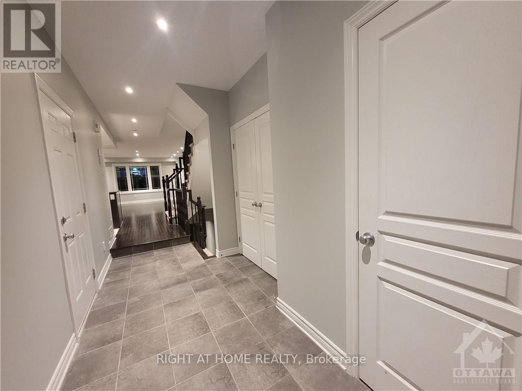526 Barrick Hill Road, Ottawa, Ontario K2M 0B5 - Photo 4 - X13623844