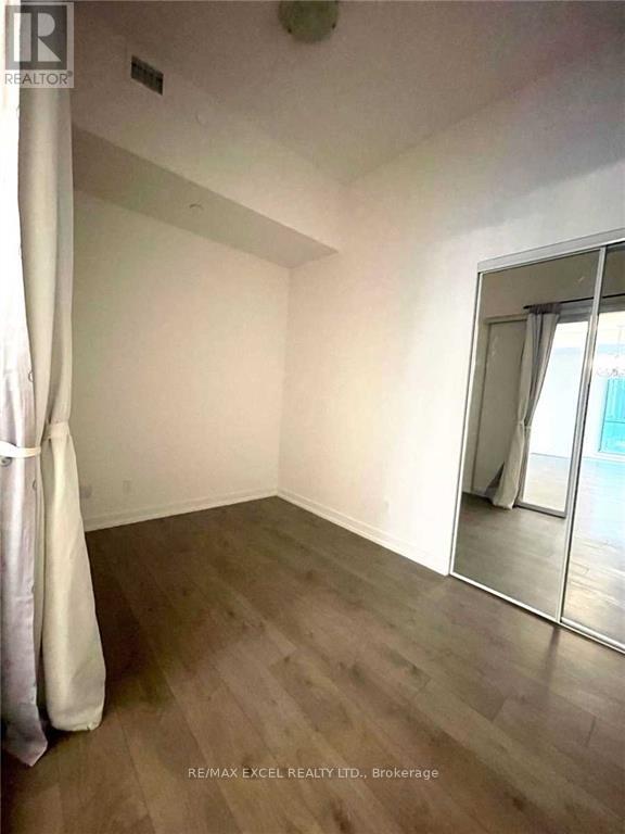 1001 - 297 College Street, Toronto, Ontario  M5T 1S2 - Photo 8 - C13623754