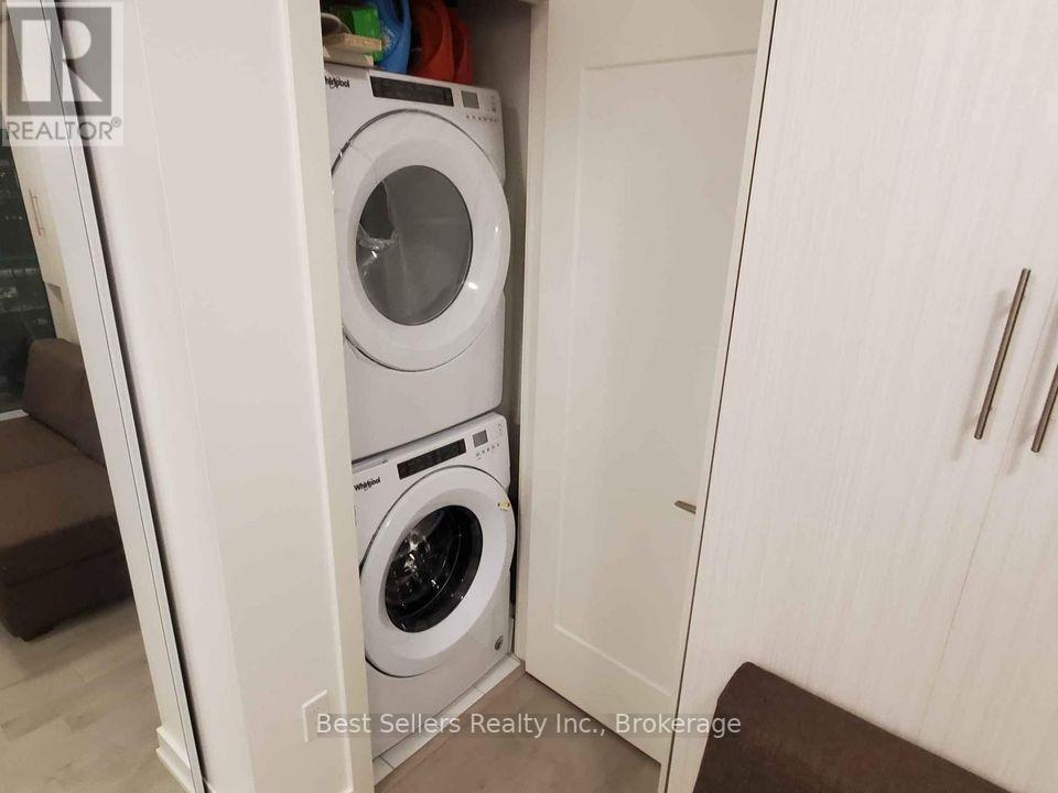 1605 - 330 Richmond Street W, Toronto, Ontario  M5V 0M4 - Photo 18 - C13623766