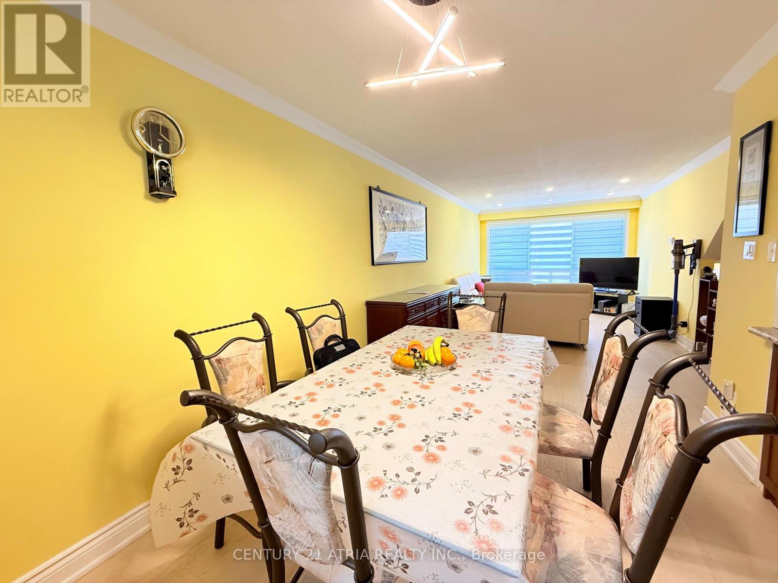 73 Stately Way, Markham, Ontario L3T 3Z9 - Photo 7 - N13623764