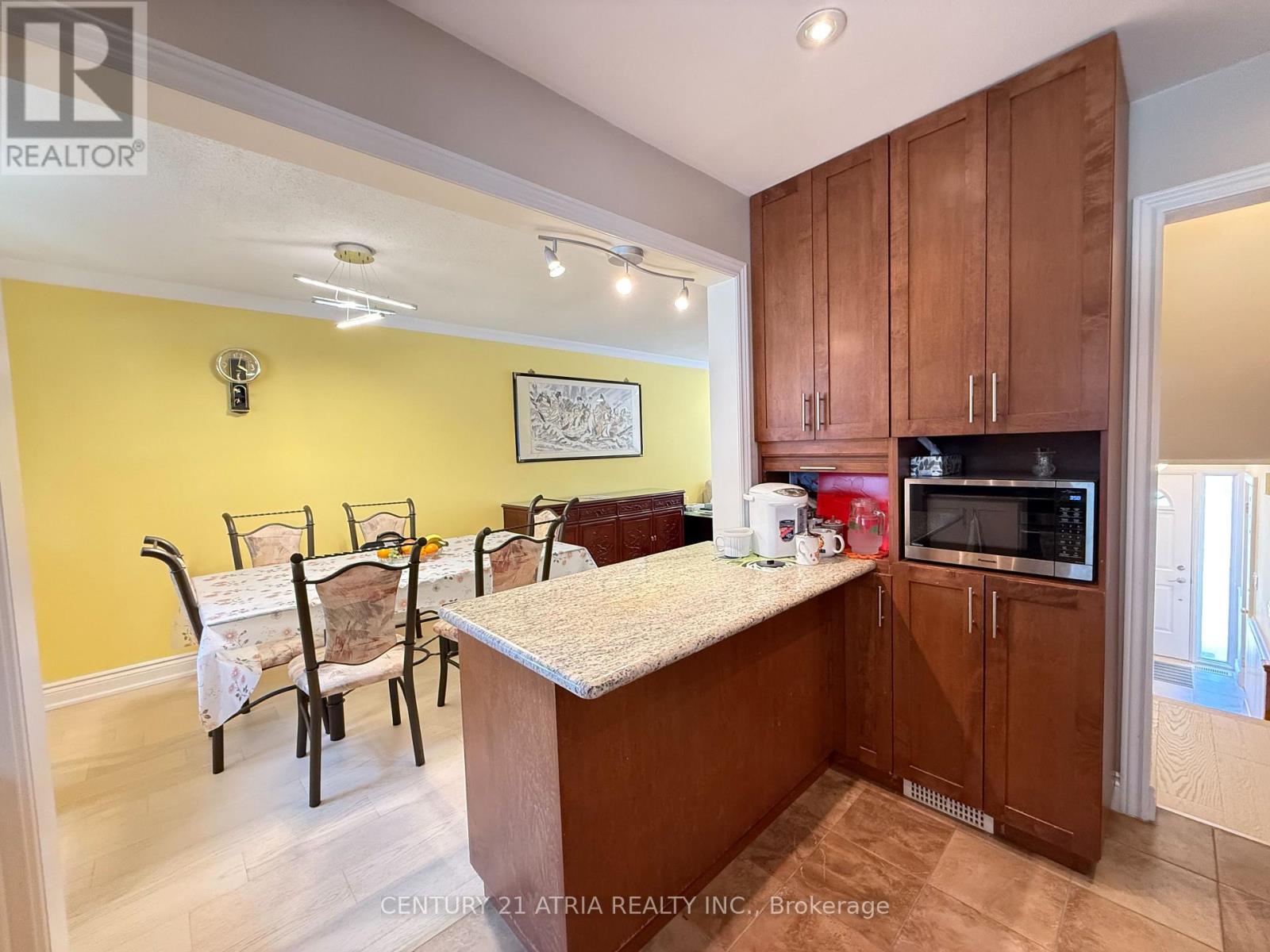 73 Stately Way, Markham, Ontario L3T 3Z9 - Photo 8 - N13623764