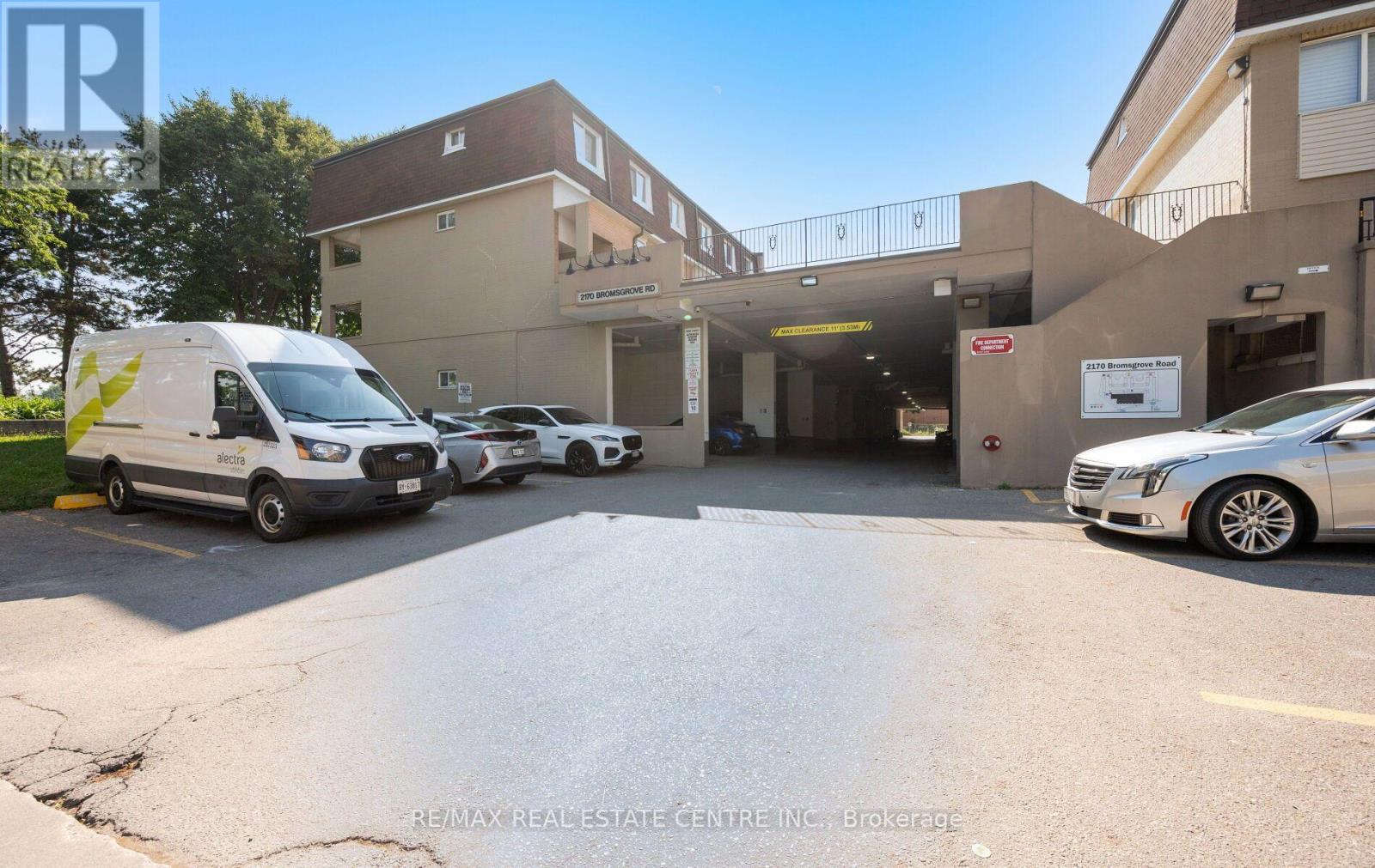 2 - 2170 Bromsgrove Road, Mississauga, Ontario L5J 4J2 - Photo 2 - W13623800