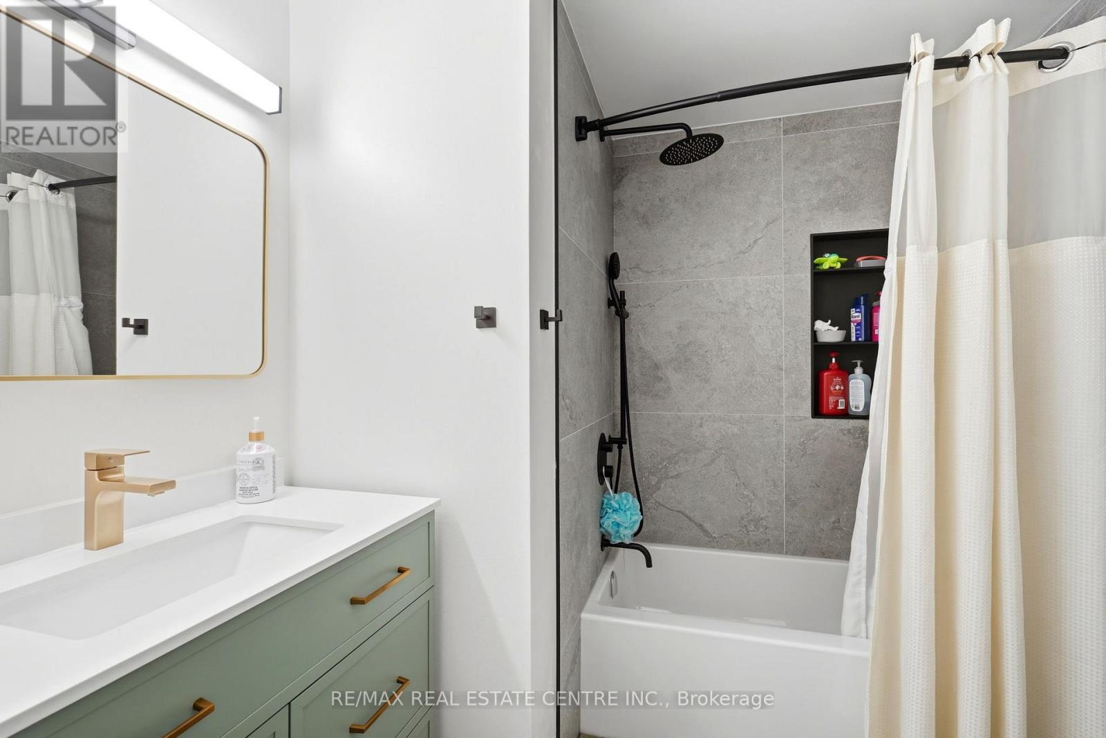 37 Rushmore Crescent, Brampton, Ontario  L6Z 1R1 - Photo 14 - W13623802