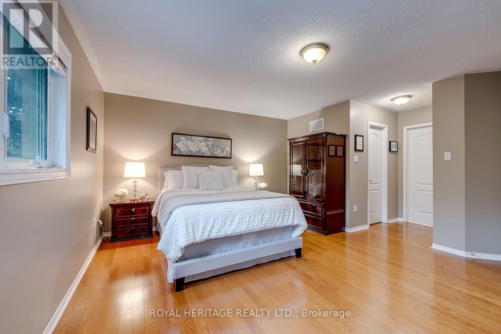 1451 Ravensmoor Crescent, Mississauga, Ontario  L5M 3L4 - Photo 22 - W13623866