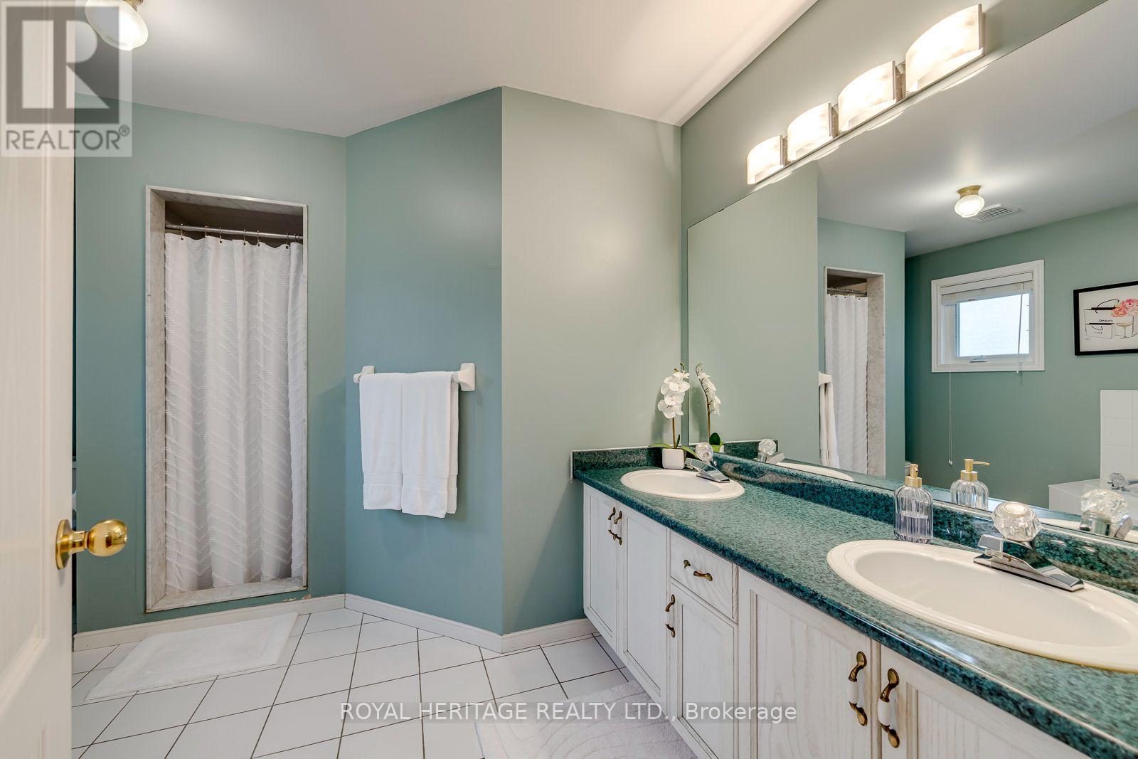 1451 Ravensmoor Crescent, Mississauga, Ontario  L5M 3L4 - Photo 23 - W13623866
