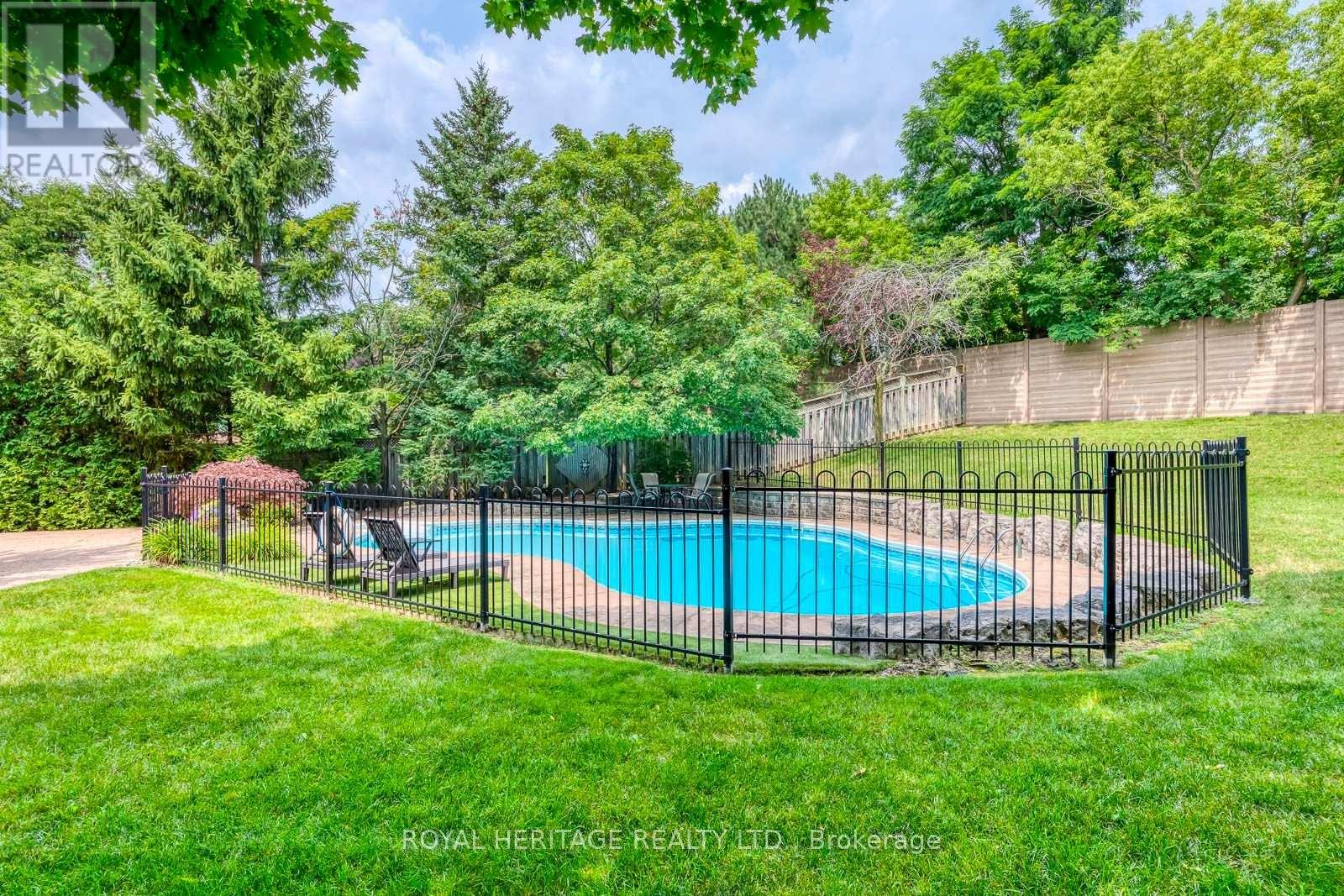 1451 Ravensmoor Crescent, Mississauga, Ontario  L5M 3L4 - Photo 40 - W13623866