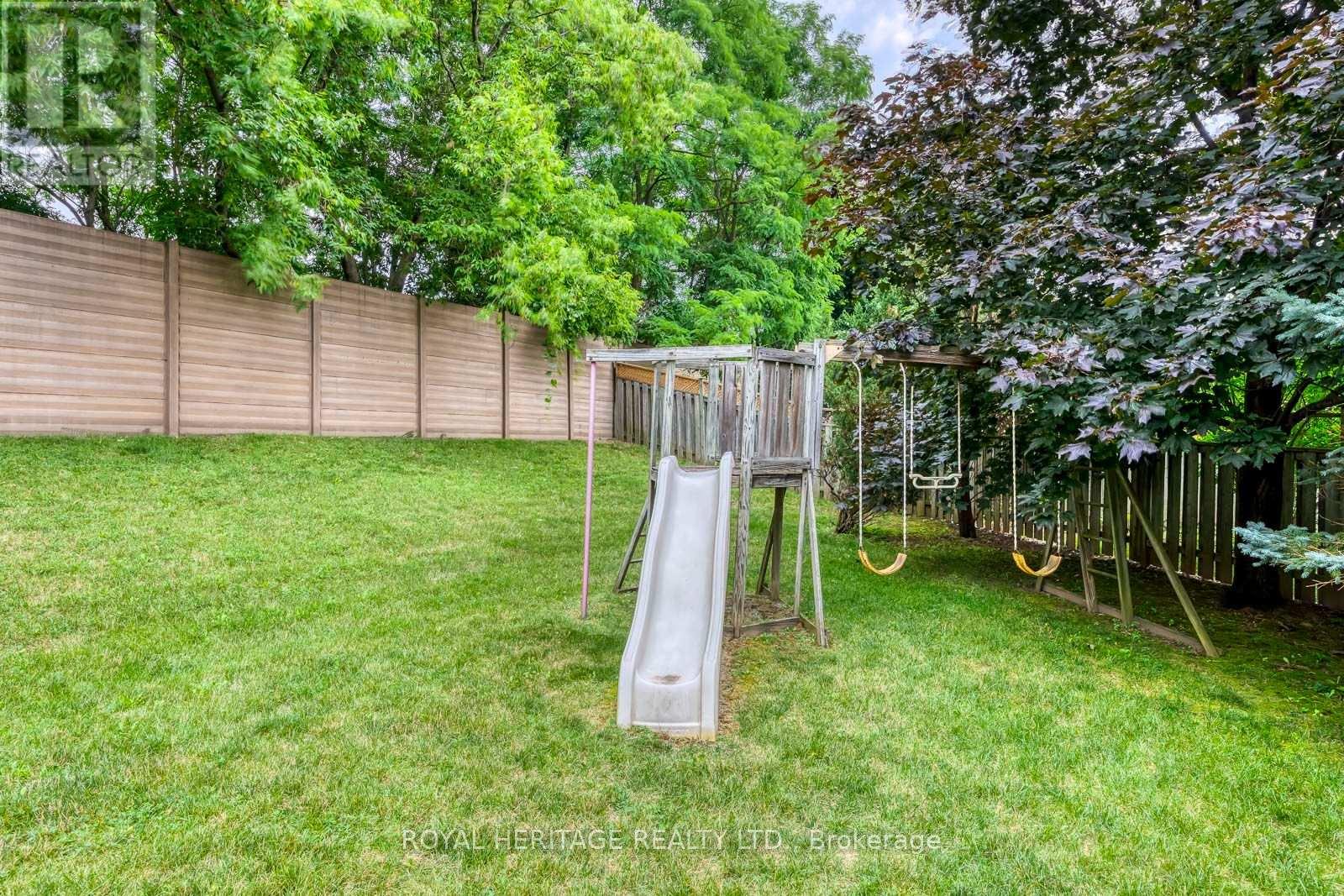 1451 Ravensmoor Crescent, Mississauga, Ontario  L5M 3L4 - Photo 47 - W13623866