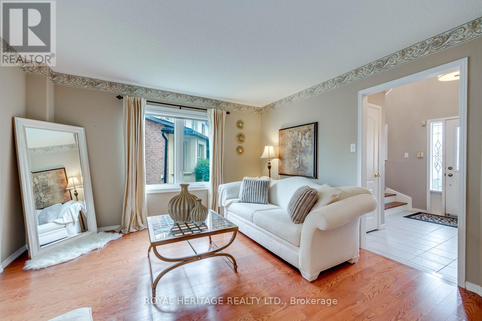 1451 Ravensmoor Crescent, Mississauga, Ontario  L5M 3L4 - Photo 6 - W13623866