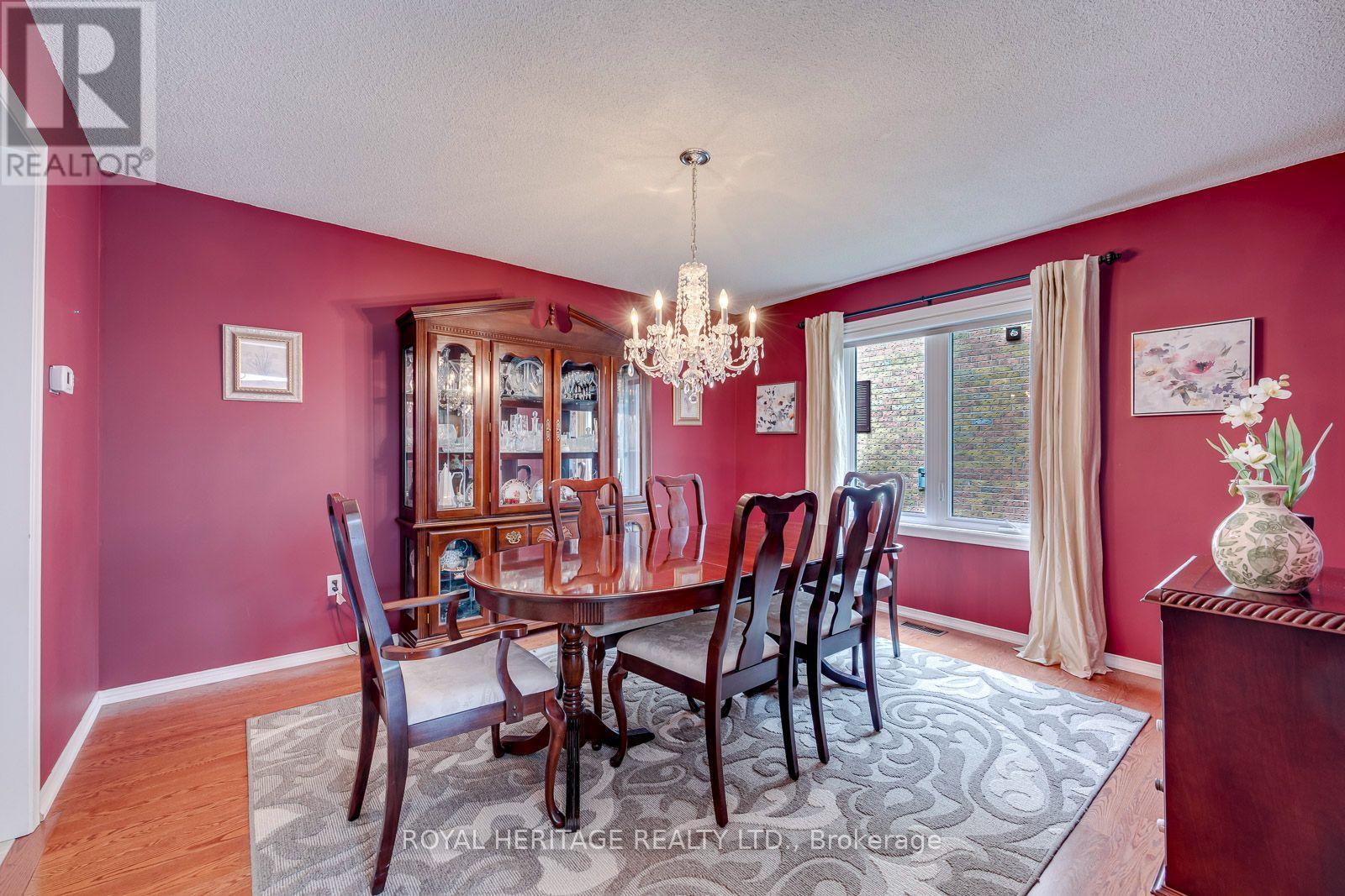 1451 Ravensmoor Crescent, Mississauga, Ontario  L5M 3L4 - Photo 7 - W13623866