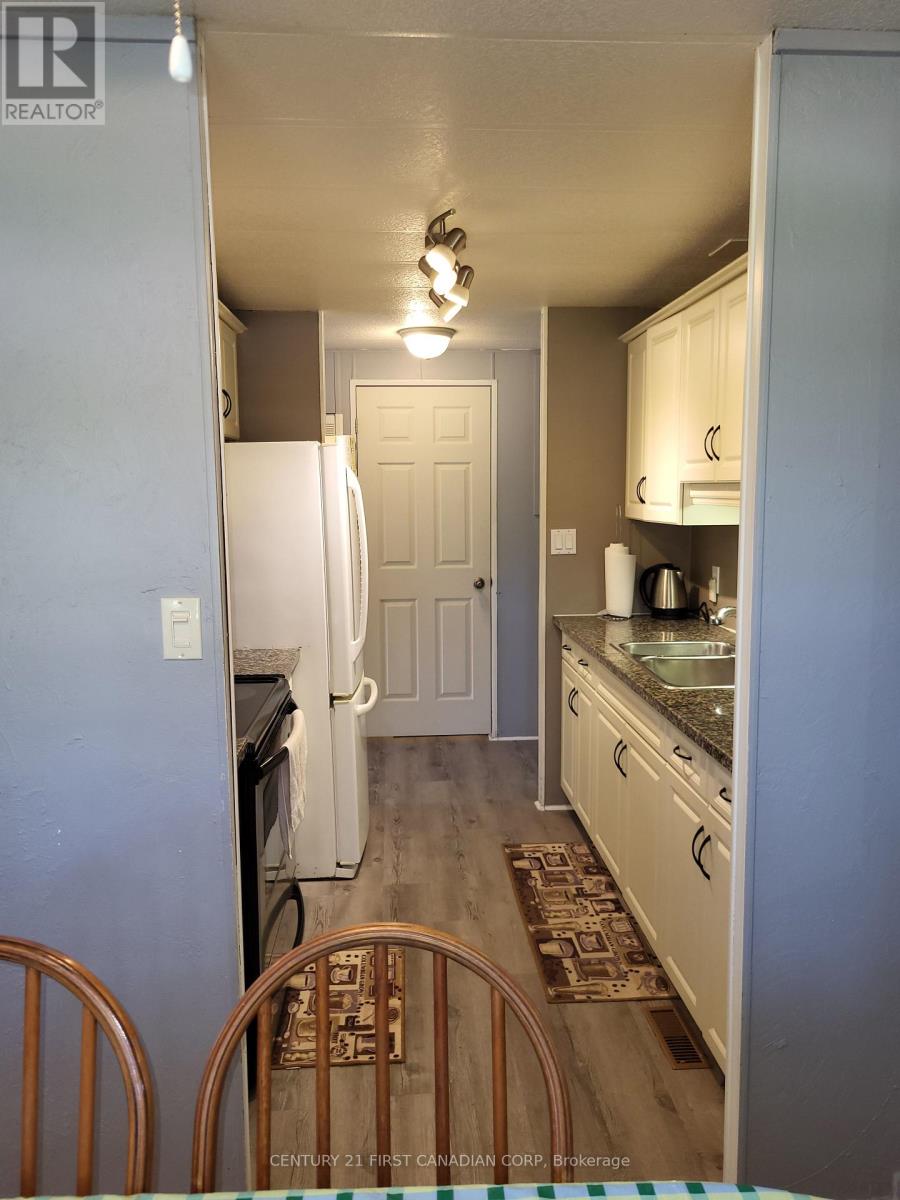 72599 Stanley Street, Bluewater, Ontario  N0M 2T0 - Photo 13 - X13224710
