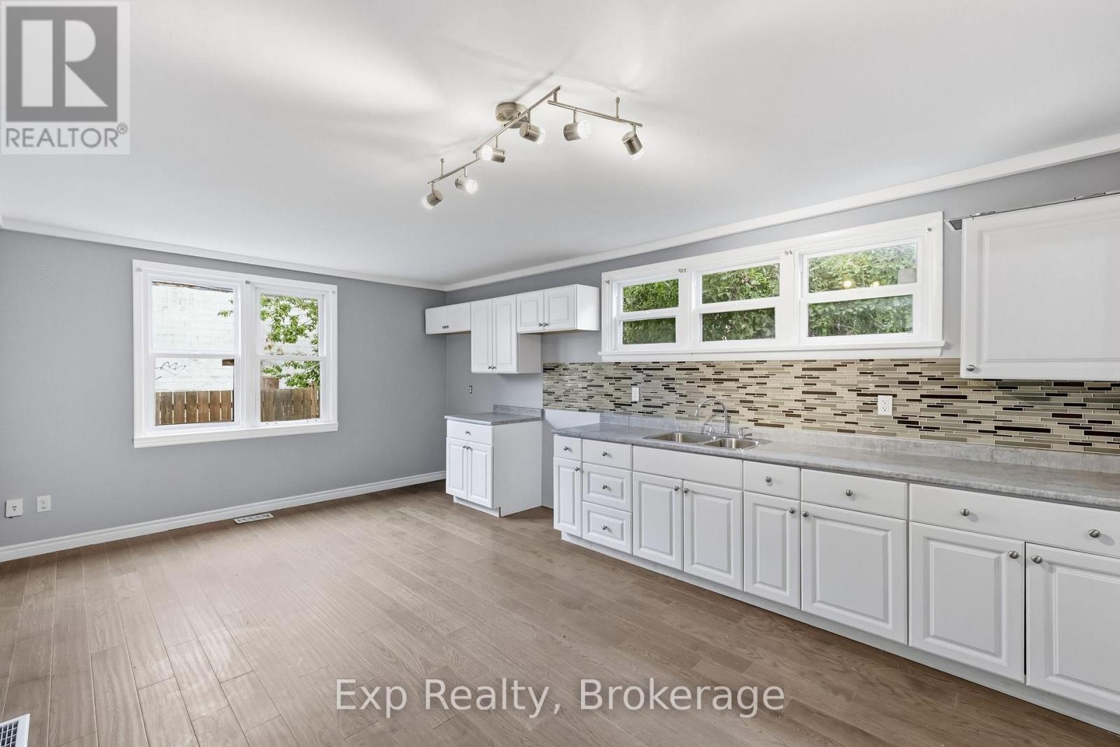 23 Ridley Street, Prince Edward County, Ontario  K8N 4Z1 - Photo 11 - X13623880