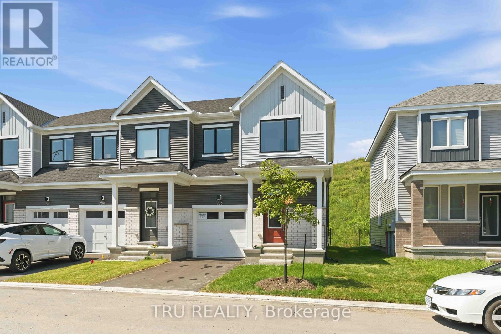 706 Expansion Road, Ottawa, Ontario  K2J 7G4 - Photo 2 - X13623874