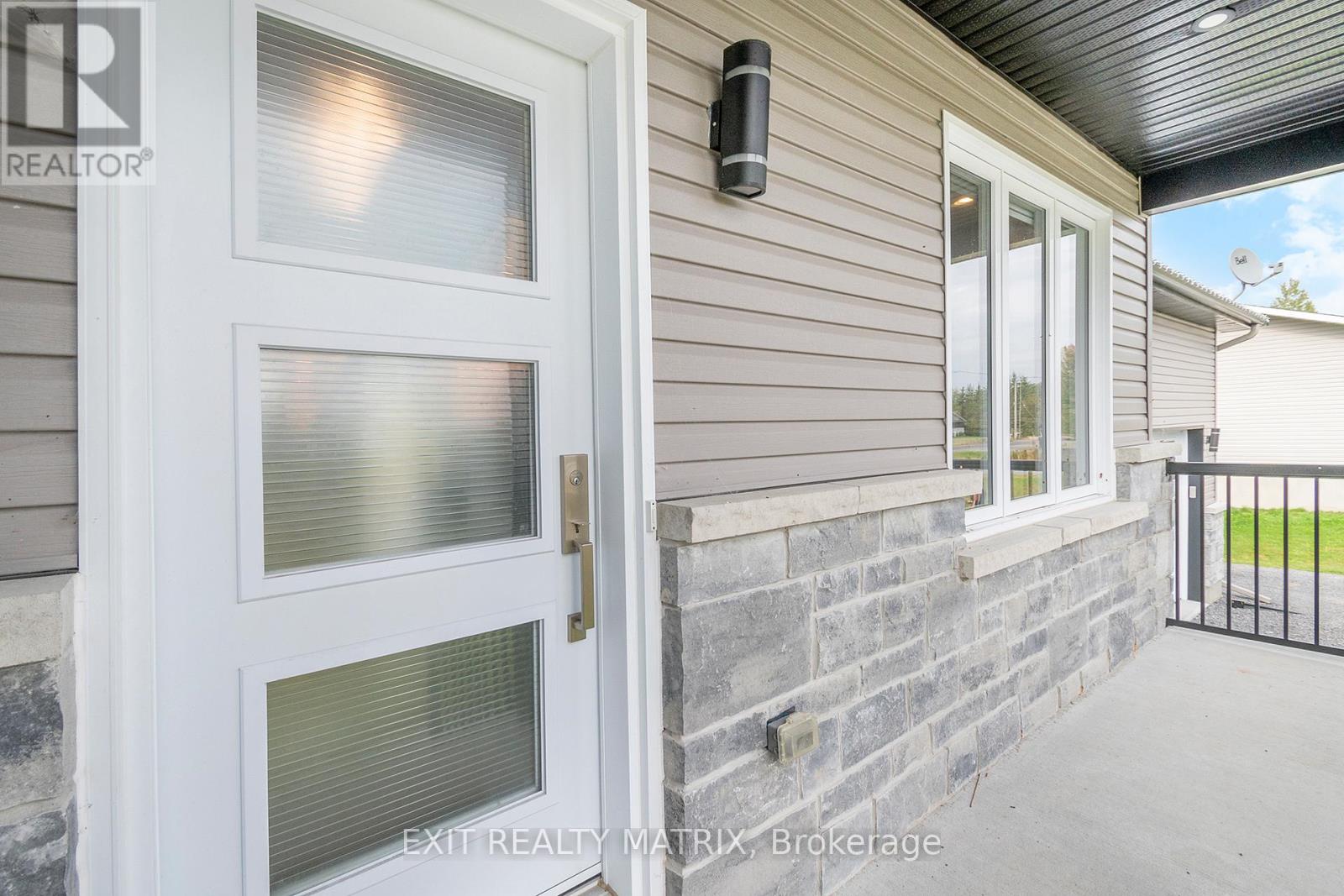 25 Glenco Road, South Stormont, Ontario  K0C 2A0 - Photo 2 - X13623910