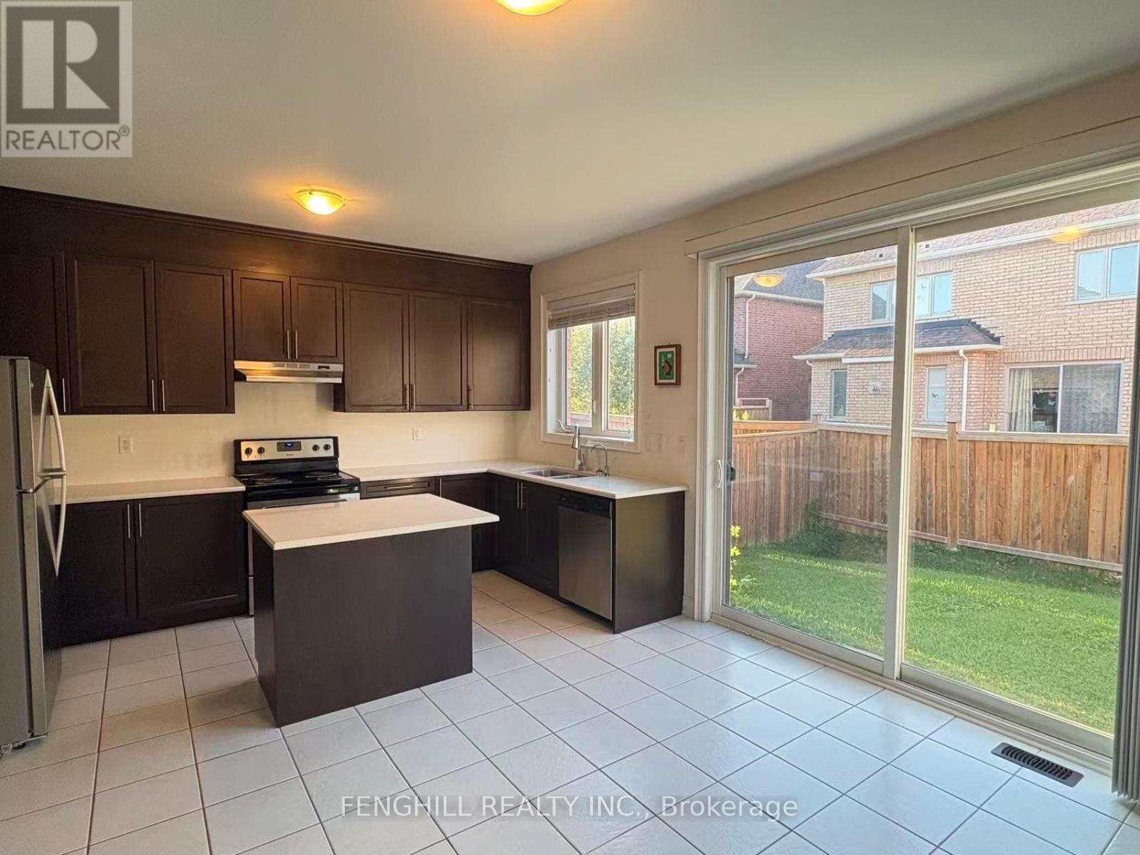 34 William Luck Avenue, East Gwillimbury, Ontario L9N 0S1 - Photo 2 - N13623918