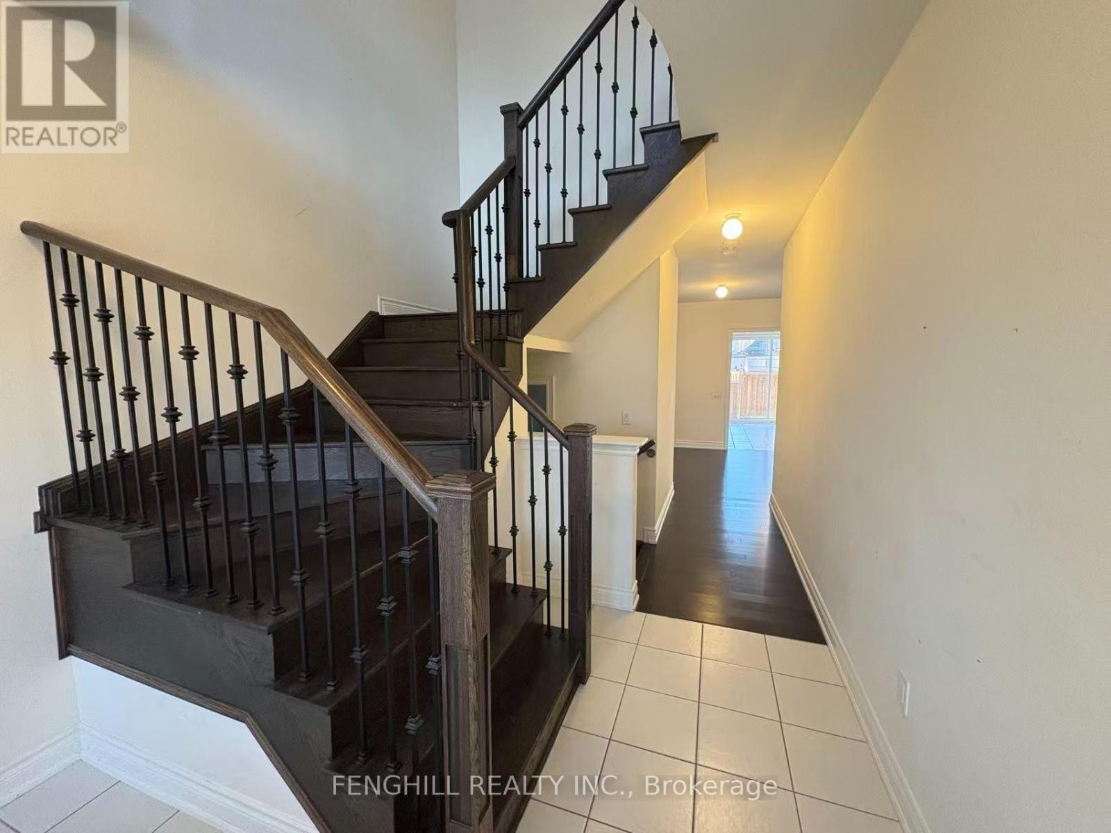 34 William Luck Avenue, East Gwillimbury, Ontario L9N 0S1 - Photo 5 - N13623918