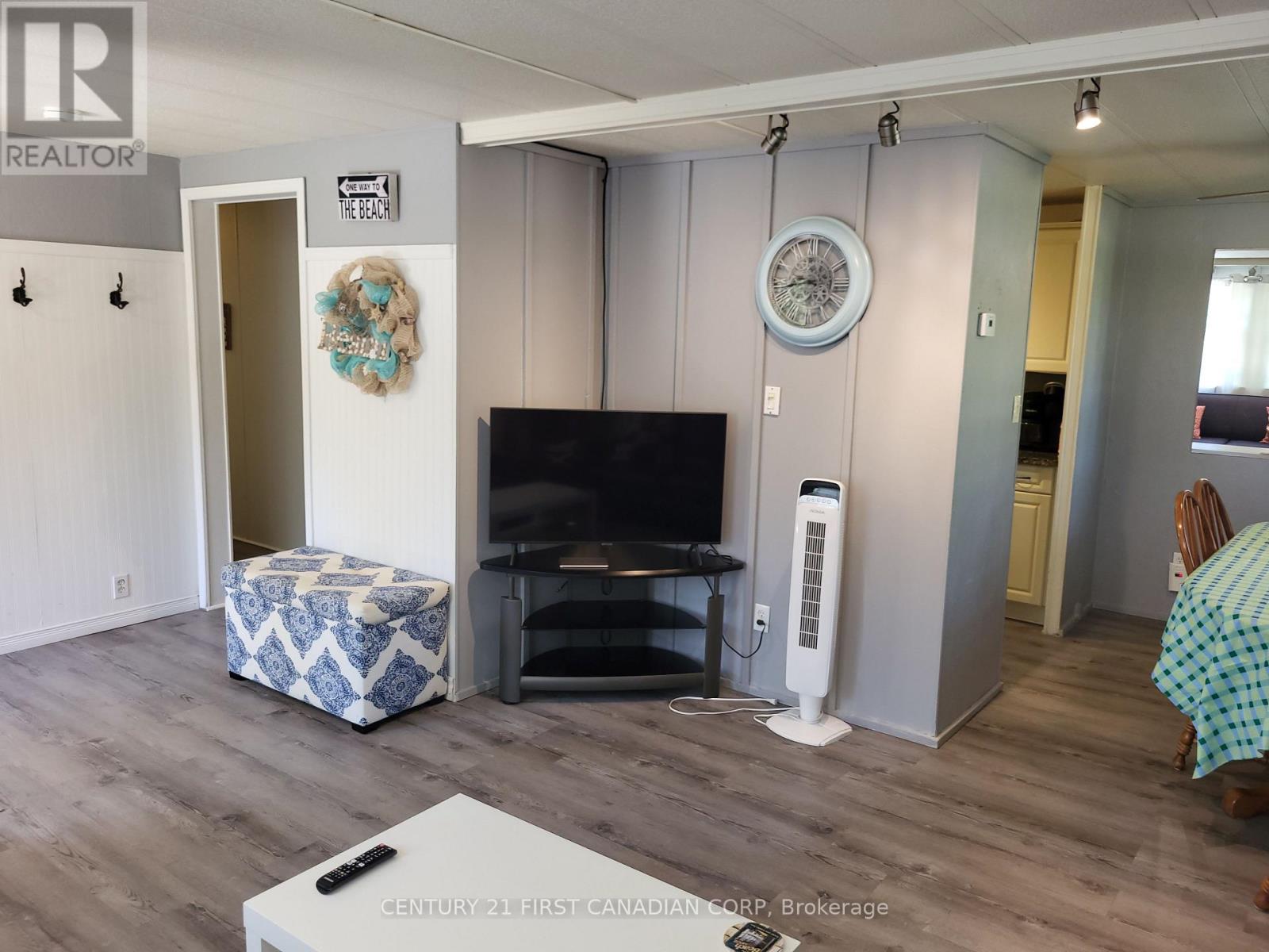 72599 Stanley Street, Bluewater, Ontario  N0M 2T0 - Photo 8 - X13224710