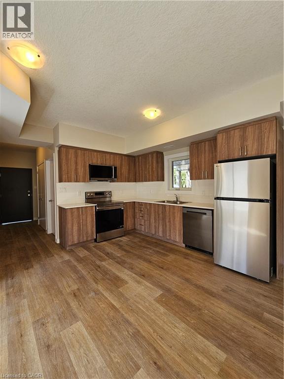 729 DOLPH Street N Unit# 1, Cambridge, Ontario