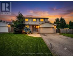 21 MAYVERN CRESCENT, Richmond Hill, Ontario
