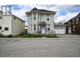 178 CHAMBERS STREET E, Smiths Falls, Ontario