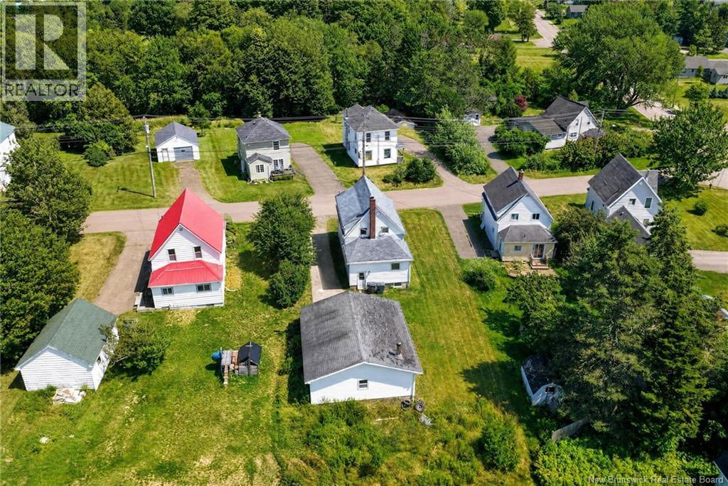 8 Kirk Street, Sackville, New Brunswick  E4L 3E6 - Photo 7 - NB145039