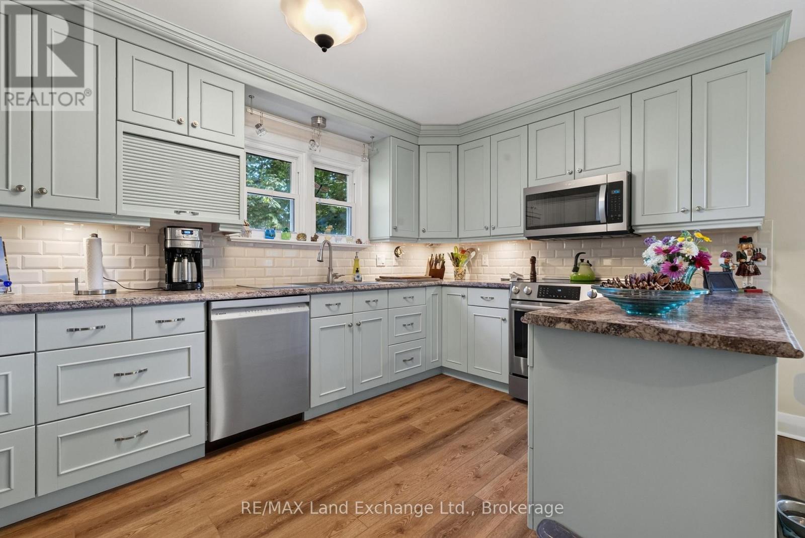 5855 9 Highway, Kincardine, Ontario  N2Z 2X5 - Photo 6 - X13623924
