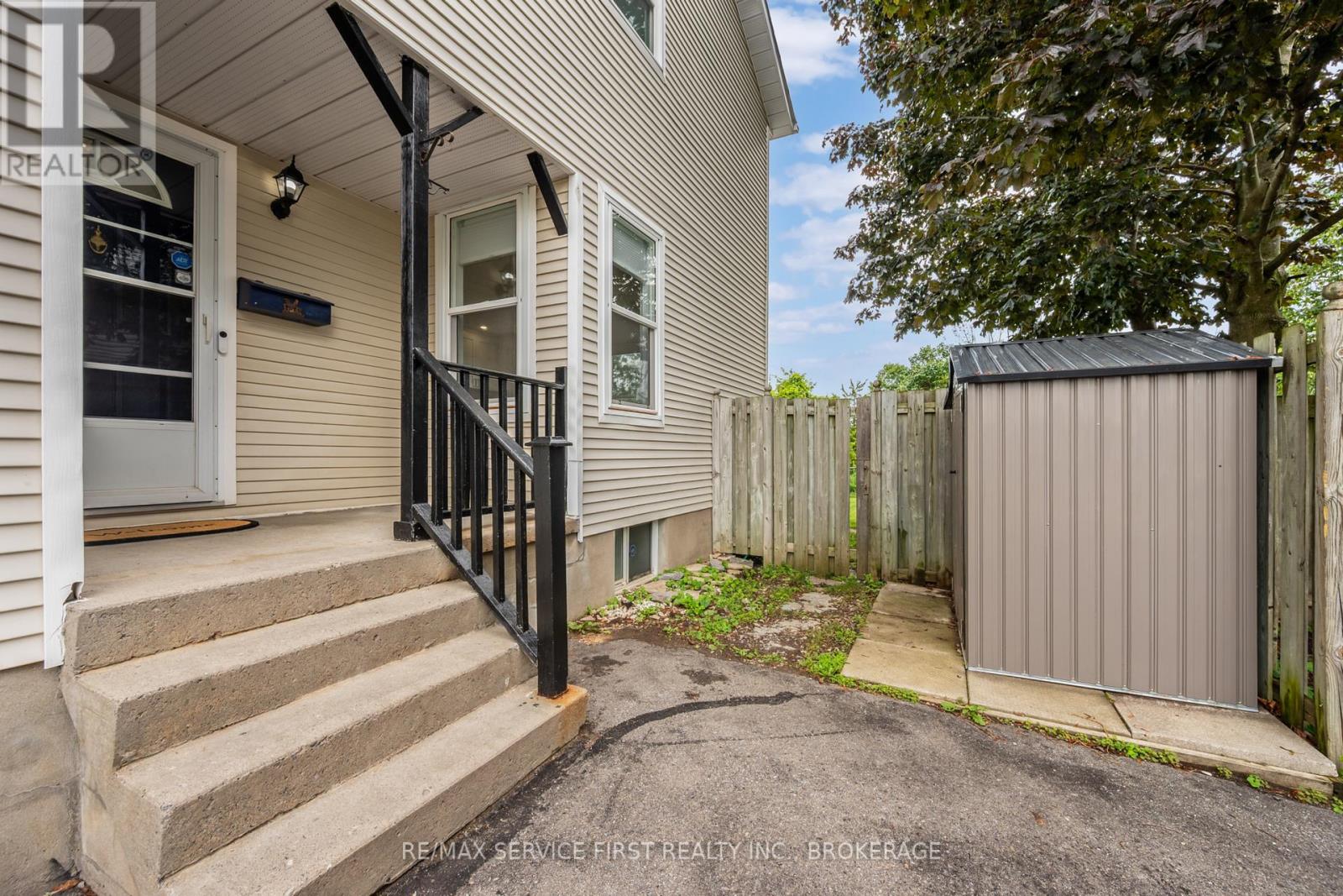 53 Mckeown Crescent, Loyalist, Ontario  K7N 1Y4 - Photo 3 - X13623958