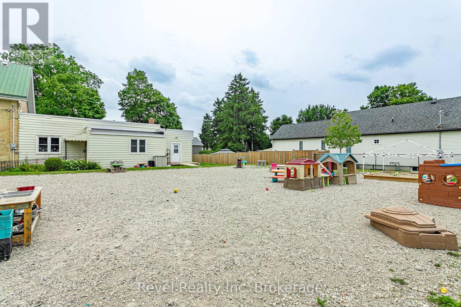 11 Vincent Street, East Zorra-Tavistock, Ontario  N0J 1M0 - Photo 24 - X13623952