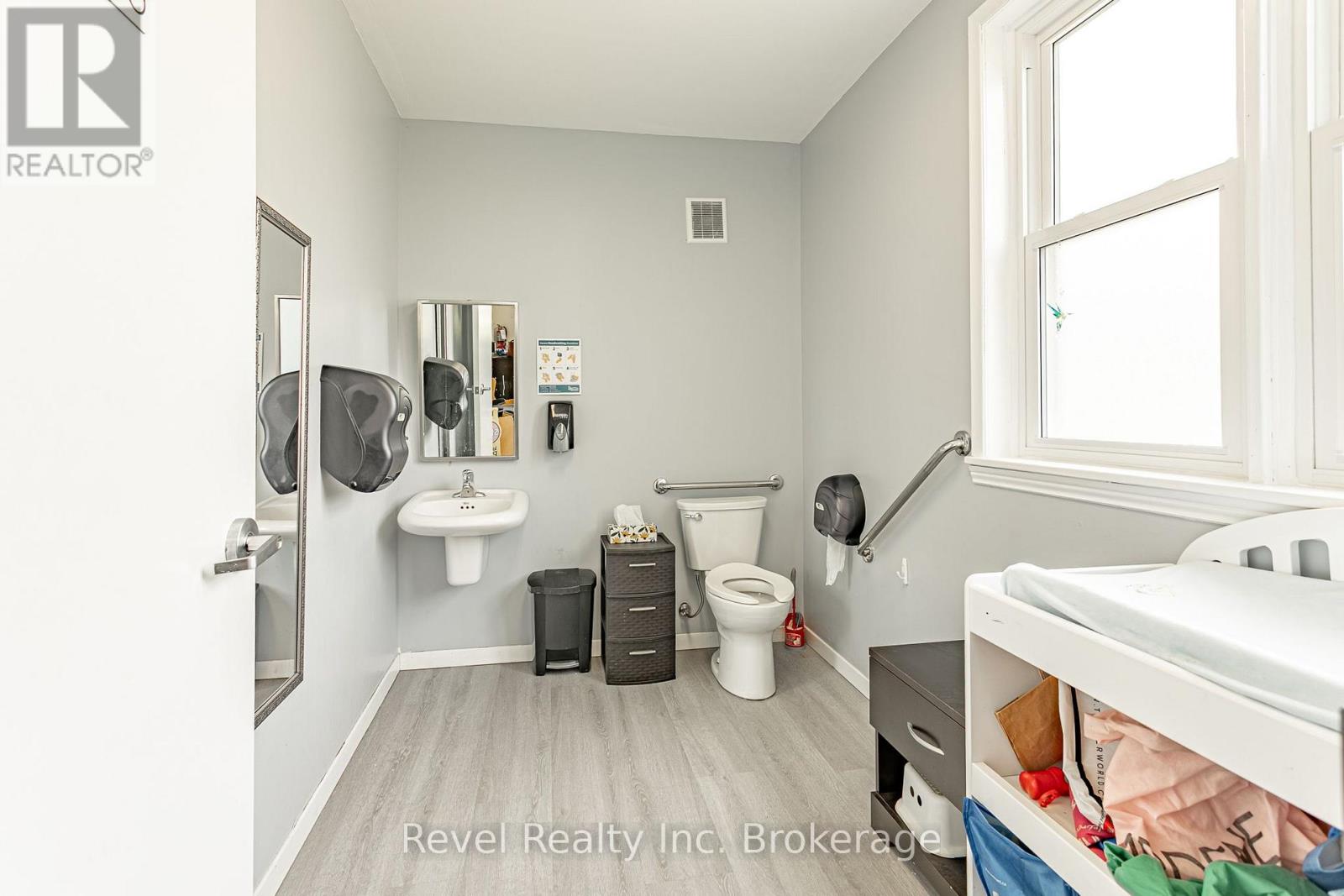 11 Vincent Street, East Zorra-Tavistock, Ontario  N0J 1M0 - Photo 9 - X13623952
